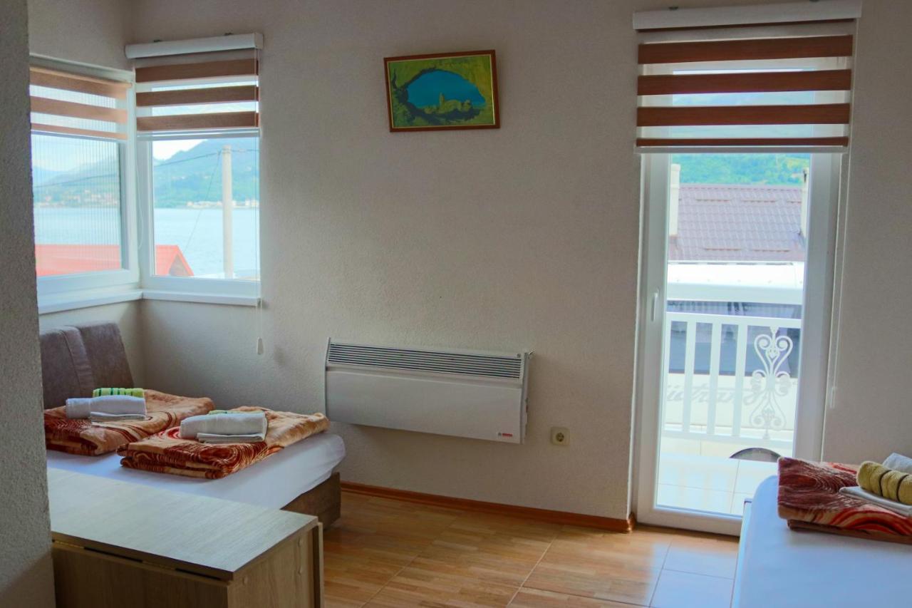 Big Mama'S Apartments Konjic Exterior photo